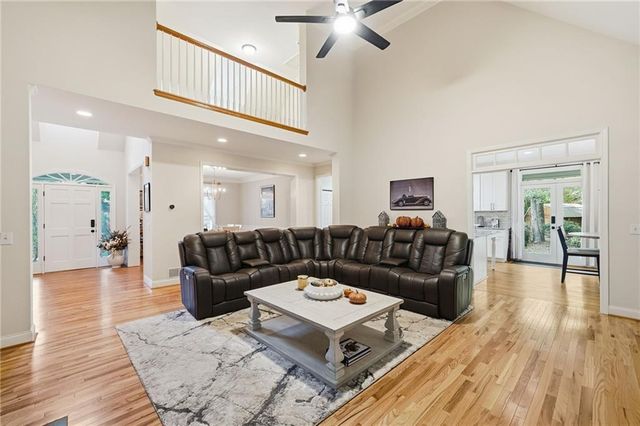 320 Allendale Drive, Canton, GA 30115