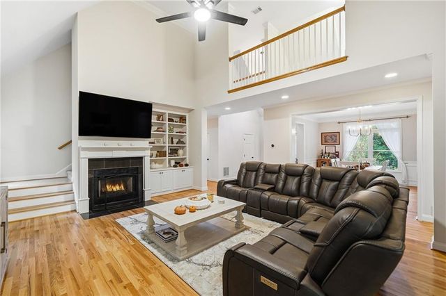 320 Allendale Drive, Canton, GA 30115