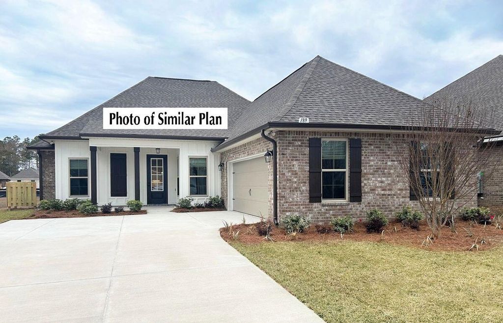 7 E Tweet Street, Freeport, FL 32439