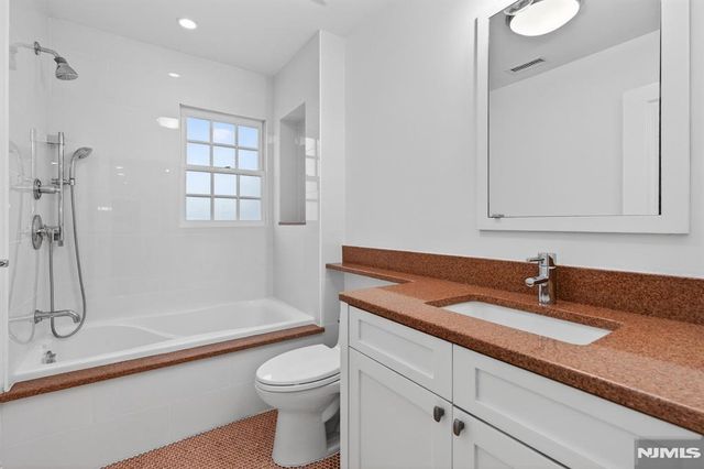 5 Keats Road, Millburn, NJ 07078