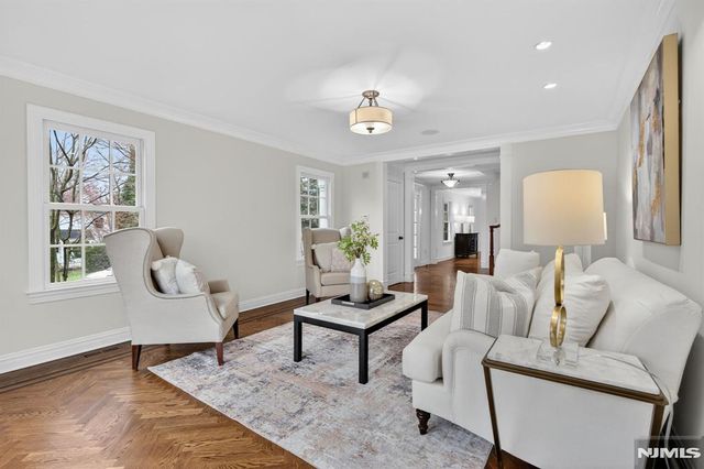 5 Keats Road, Millburn, NJ 07078