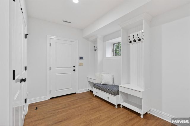 5 Keats Road, Millburn, NJ 07078