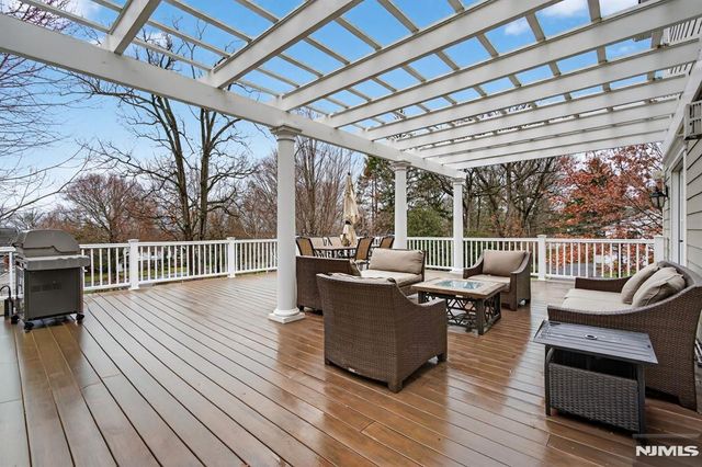 5 Keats Road, Millburn, NJ 07078