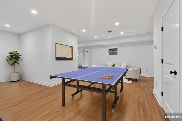 5 Keats Road, Millburn, NJ 07078