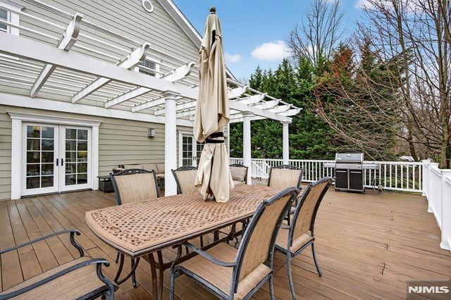 5 Keats Road, Millburn, NJ 07078