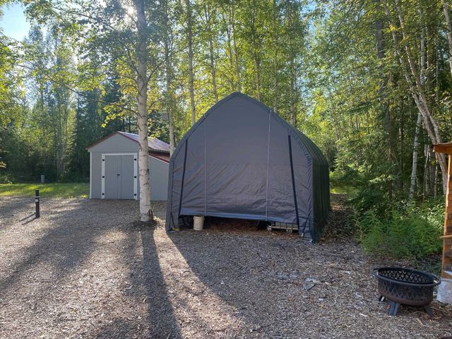 3399 VENUS DRIVE, North Pole, AK 99705