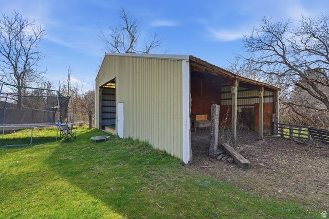 1202 E MUTTON HOLLOW RD, Kaysville, UT 84037