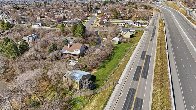 1202 E MUTTON HOLLOW RD, Kaysville, UT 84037