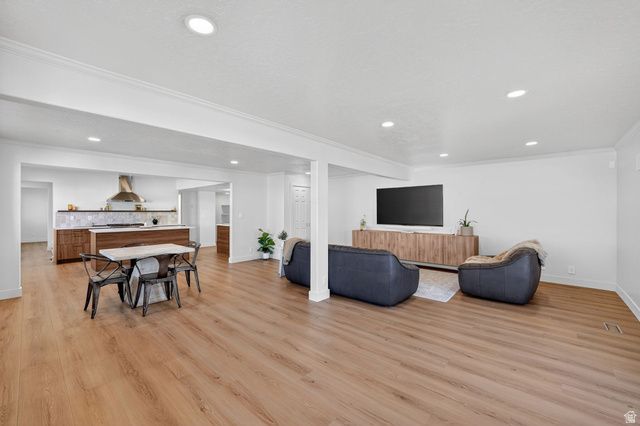 1202 E MUTTON HOLLOW RD, Kaysville, UT 84037