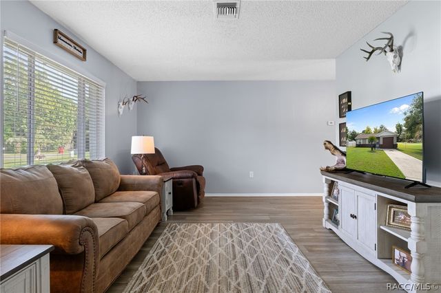 7740 W Solar Place, Homosassa, FL 34448