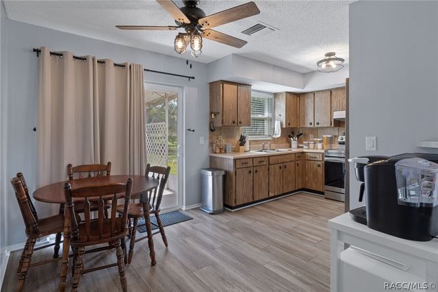 7740 W Solar Place, Homosassa, FL 34448