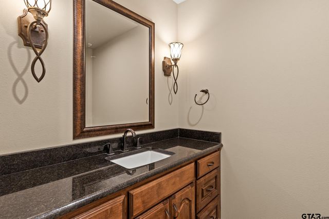 3673 County Road 4550, Mount Pleasant, TX 75455