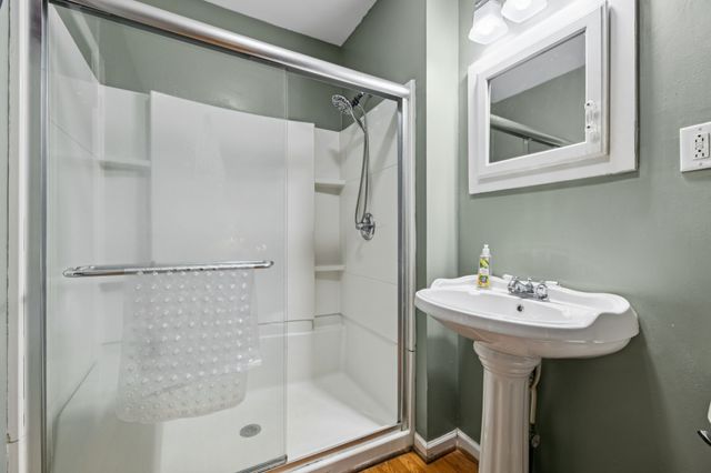 701 Hafner Rd, Charlotte, TN 37036