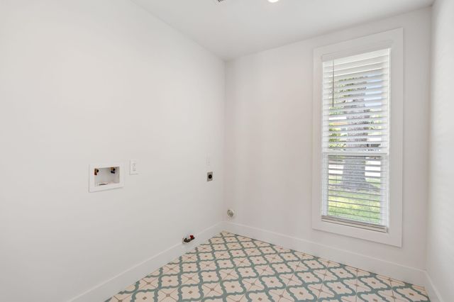 1910 Lynnview Drive, Houston, TX 77055
