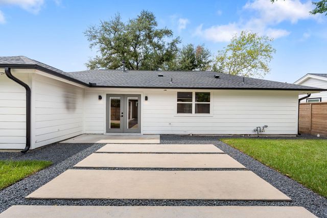 1910 Lynnview Drive, Houston, TX 77055