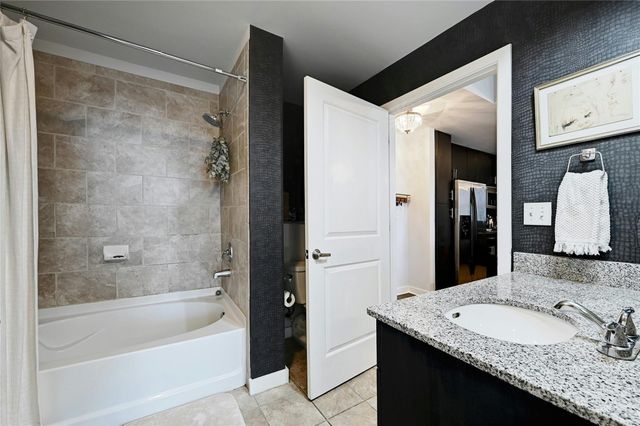 360 Nueces ST 1809, Austin, TX 78701