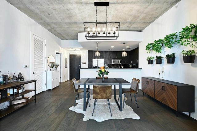 360 Nueces ST 1809, Austin, TX 78701