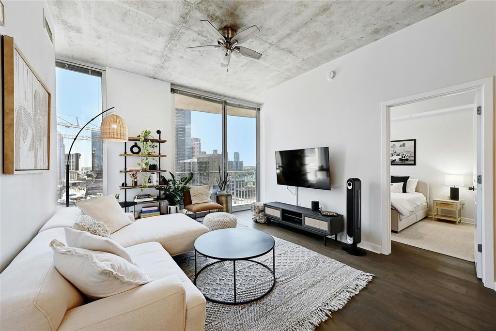 360 Nueces ST 1809, Austin, TX 78701