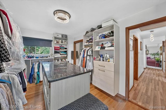 24414 Lois Lane, Southfield, MI 48075