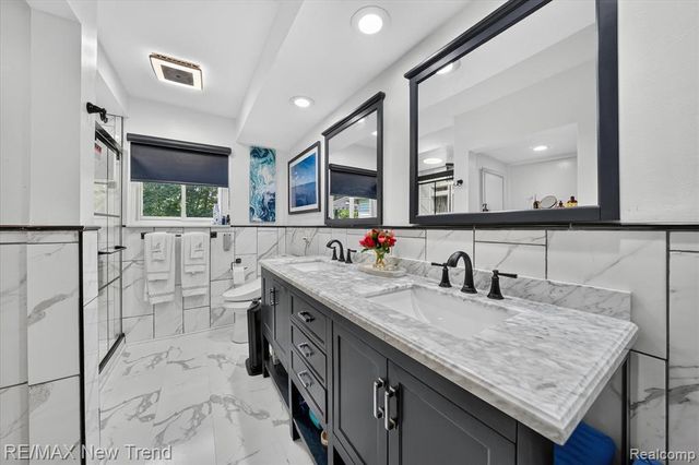 24414 Lois Lane, Southfield, MI 48075