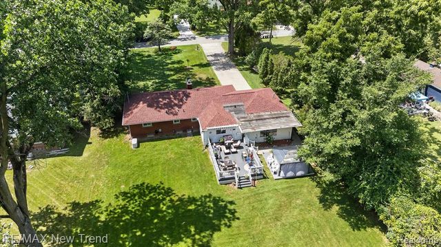 24414 Lois Lane, Southfield, MI 48075