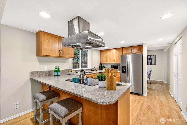 13515 173rd Place NE, Redmond, WA 98052