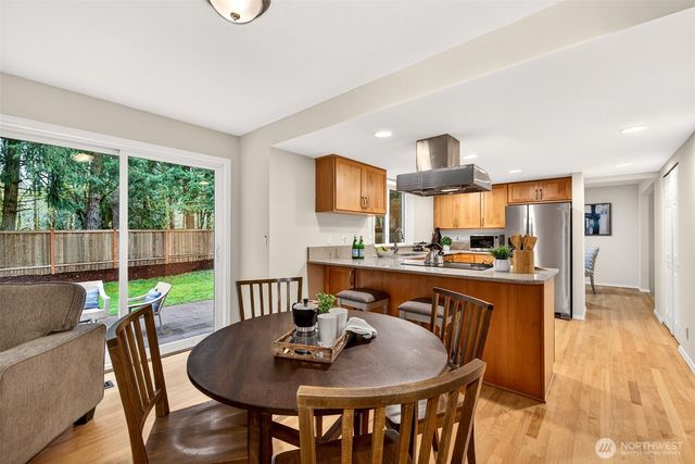 13515 173rd Place NE, Redmond, WA 98052