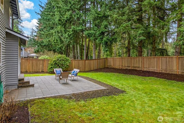 13515 173rd Place NE, Redmond, WA 98052