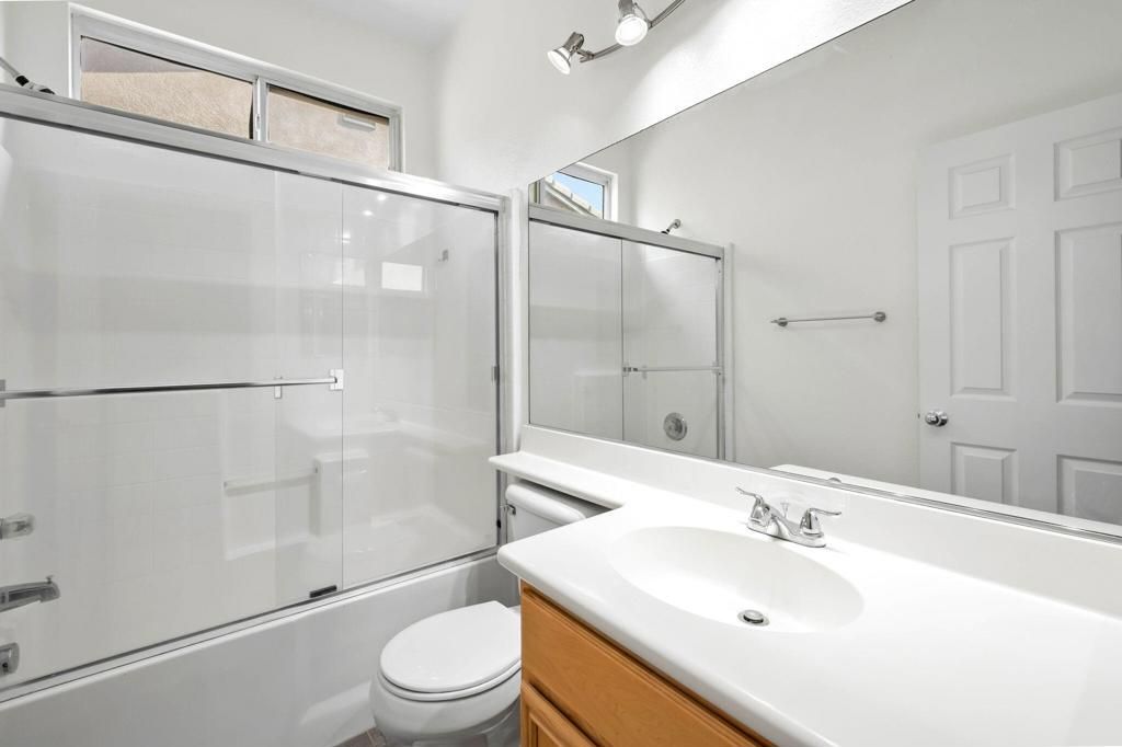 Image 11 of property listing at 3888 Mission Peak, Palm Springs, CA 92262