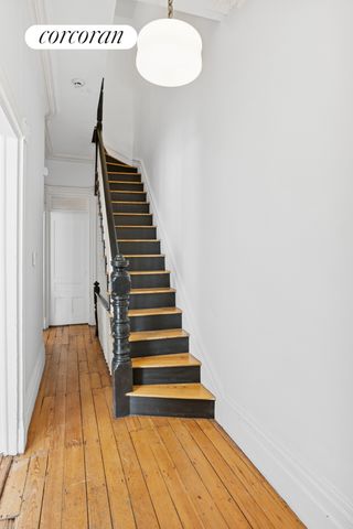 43 CHARLTON Street, New York City, NY 10014