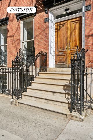 43 CHARLTON Street, New York City, NY 10014