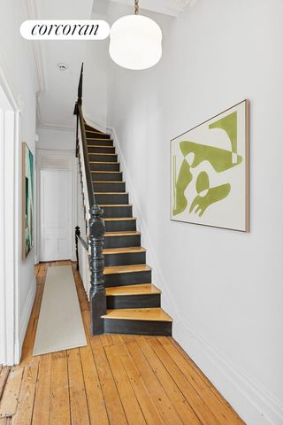 43 CHARLTON Street, New York City, NY 10014