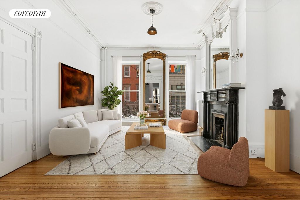 43 CHARLTON Street, New York City, NY 10014