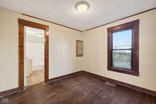 960 Stevens Street, Mitchell, IN 47446