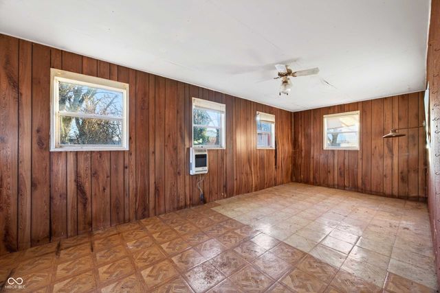 960 Stevens Street, Mitchell, IN 47446