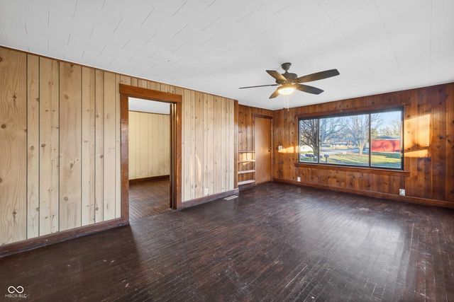 960 Stevens Street, Mitchell, IN 47446