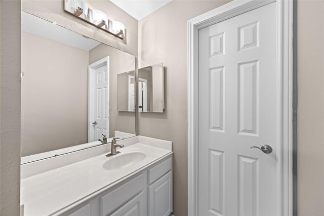 8910 Edenbridge Street, Spring, TX 77379