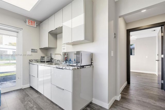 2482 SW Secoffee Ter, Miami, FL 33133