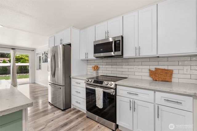 6006 16th Avenue SE, Lacey, WA 98503