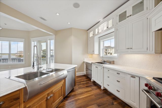 12 Big Torch, Hitchcock, TX 77563