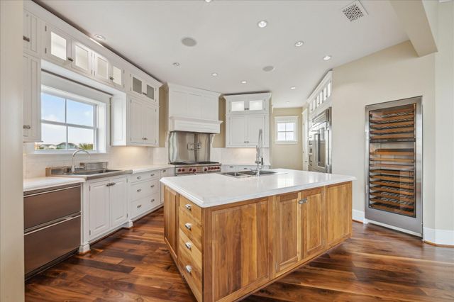 12 Big Torch, Hitchcock, TX 77563