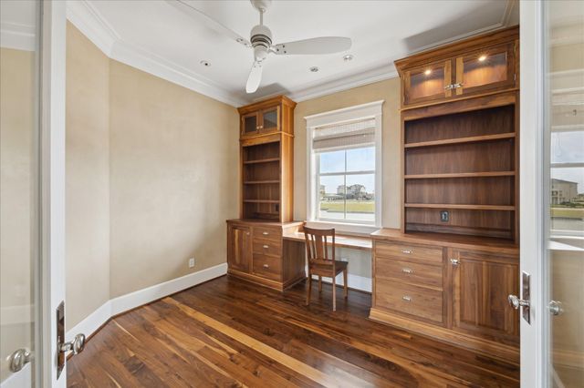 12 Big Torch, Hitchcock, TX 77563