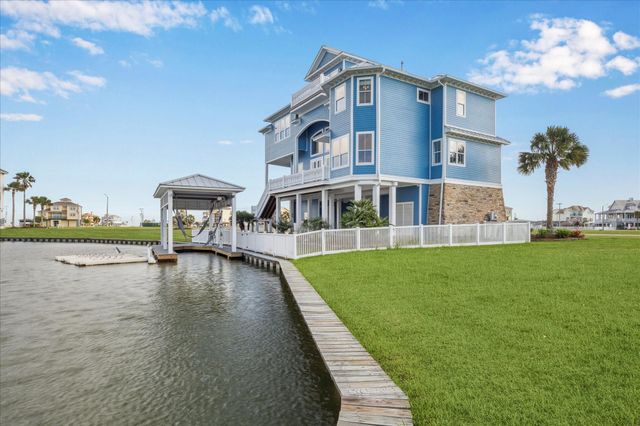 12 Big Torch, Hitchcock, TX 77563