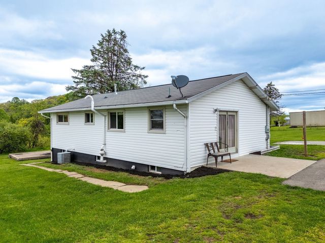 775 S RIDGE ROAD, Coal Center Boro, PA 15423