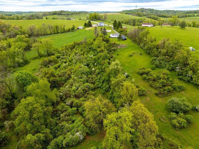 775 S RIDGE ROAD, Coal Center Boro, PA 15423