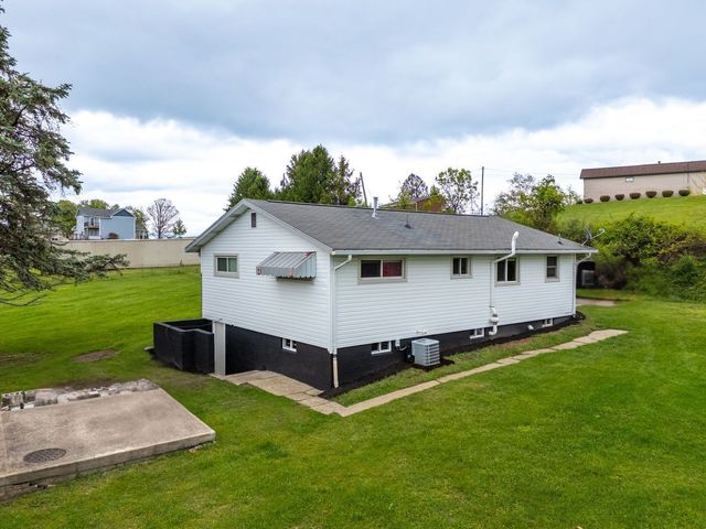 775 S RIDGE ROAD, Coal Center Boro, PA 15423