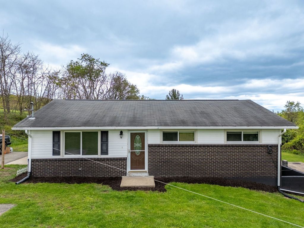 775 S RIDGE ROAD, Coal Center Boro, PA 15423