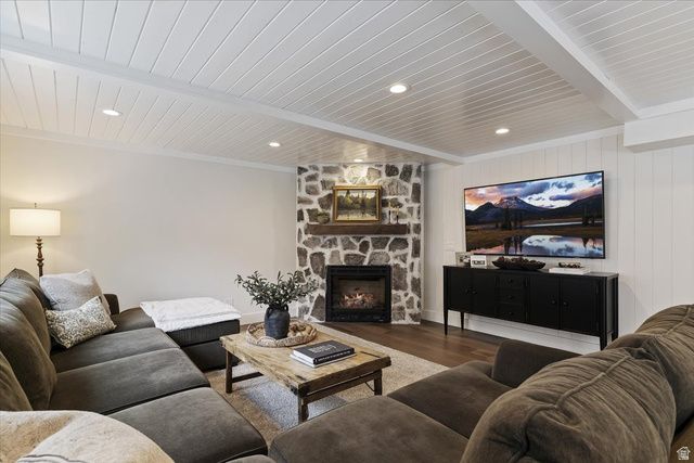 4496 COTTONWOOD DR, Pleasant View, UT 84414