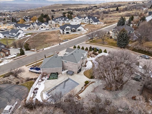 4496 COTTONWOOD DR, Pleasant View, UT 84414