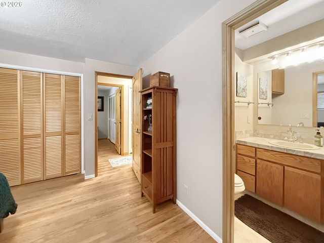2640 Ne 8TH St, Bend, OR 97701